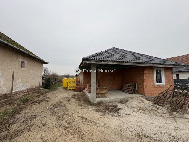 Eladó ikerház, Inárcson 78.99 M Ft, 4 szobás