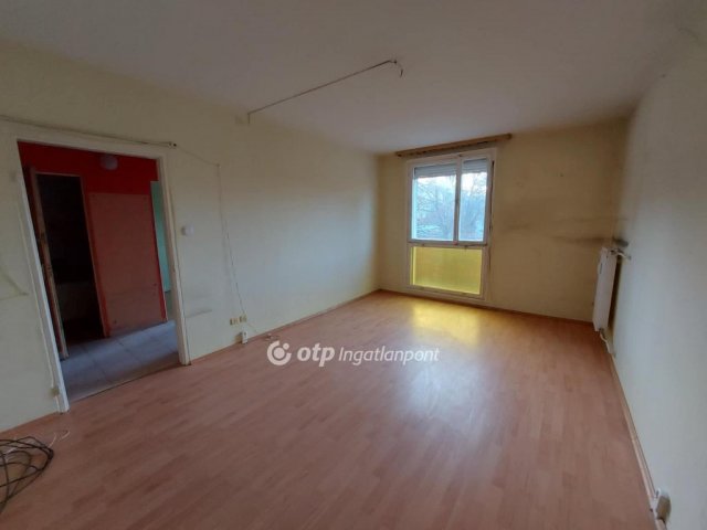 Eladó téglalakás, Pécsett 29.96 M Ft, 1+1 szobás