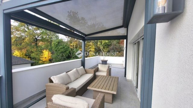 Eladó téglalakás, Szentendrén 169 M Ft, 4 szobás