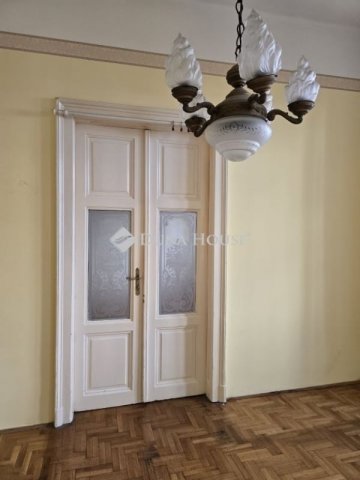 Eladó téglalakás, Budapesten, VII. kerületben 75 M Ft, 2 szobás