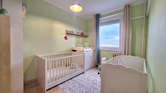 Eladó panellakás, Szegeden, Felső Tisza-Part utcában 84.5 M Ft