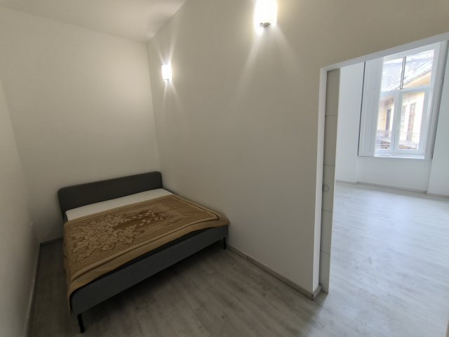 Kiadó téglalakás, albérlet, V. kerületben, Kossuth Lajos utcában