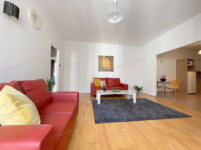 Eladó téglalakás, Budapesten, VI. kerületben, Eötvös utcában