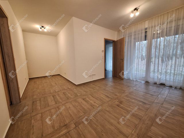 Kiadó téglalakás, albérlet, Győrött 230 E Ft / hó, 2 szobás