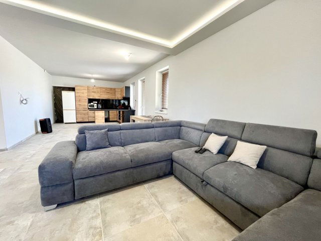 Eladó családi ház, Debrecenben 119.9 M Ft, 3 szobás