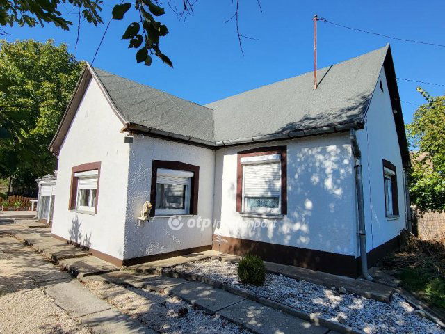 Eladó családi ház, Nagyberényen 55 M Ft, 4 szobás