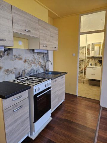 Eladó panellakás, Szolnokon, Móra Ferenc úton 29.9 M Ft