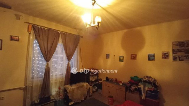 Eladó családi ház, Jászfényszarun 27.9 M Ft, 3 szobás