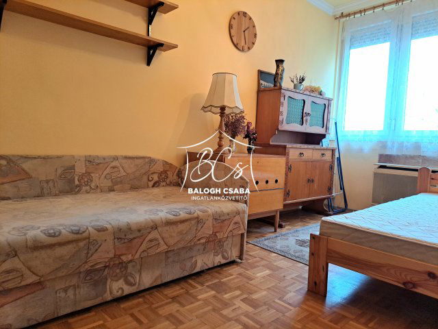 Eladó téglalakás, Debrecenben 52.9 M Ft, 2 szobás