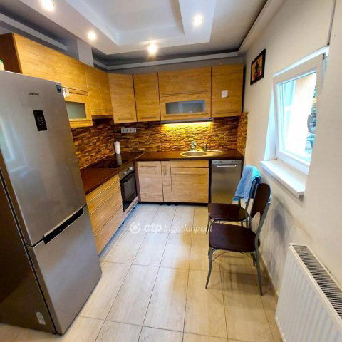 Eladó családi ház, Cegléden 44.9 M Ft, 1+2 szobás