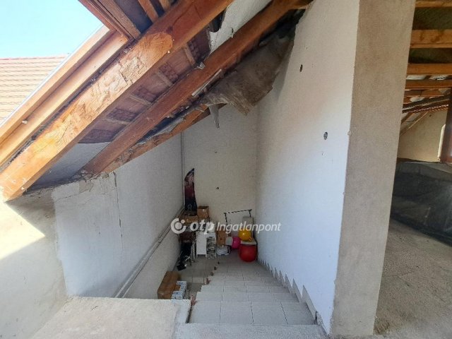 Eladó téglalakás, Püspökladányban 39.9 M Ft, 1 szobás