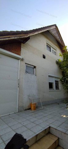 Eladó családi ház, Szolnokon 44 M Ft, 2+1 szobás