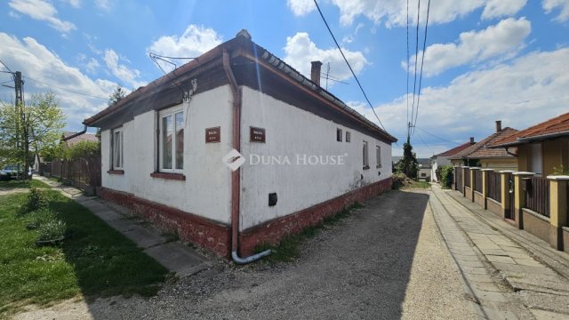 Eladó családi ház, Enyingen, Bokréta utcában 44.9 M Ft