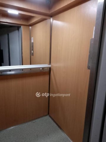 Eladó panellakás, Budapesten, XV. kerületben 52.5 M Ft