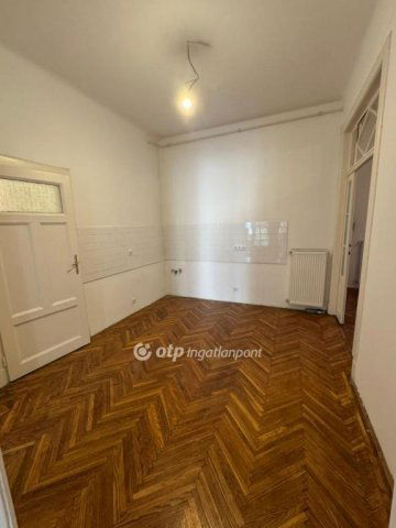 Eladó téglalakás, Budapesten, VII. kerületben 84.9 M Ft