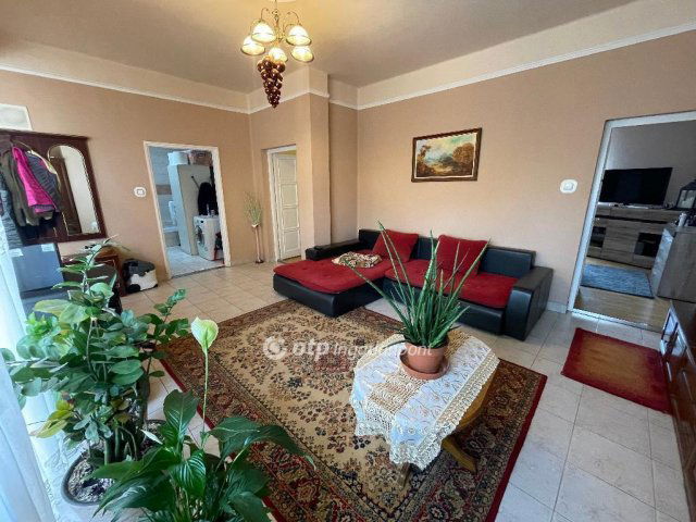 Eladó téglalakás, Miskolcon 48.9 M Ft, 3 szobás