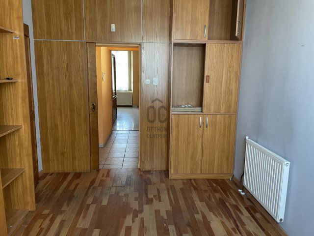 Eladó ipari ingatlan, Csornán 42.665 M Ft / költözzbe.hu