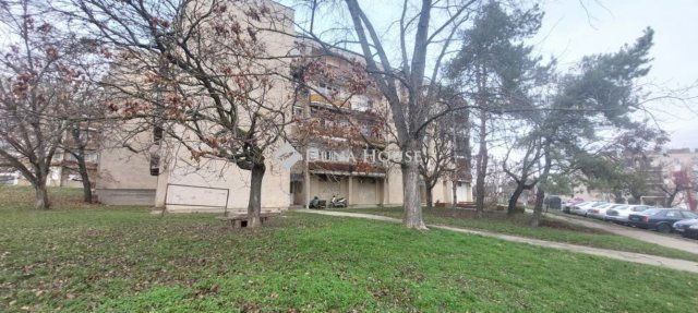 Eladó téglalakás, Tatabányán 34.9 M Ft, 2 szobás