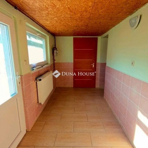 Eladó családi ház, Földeákon 39.9 M Ft, 3 szobás