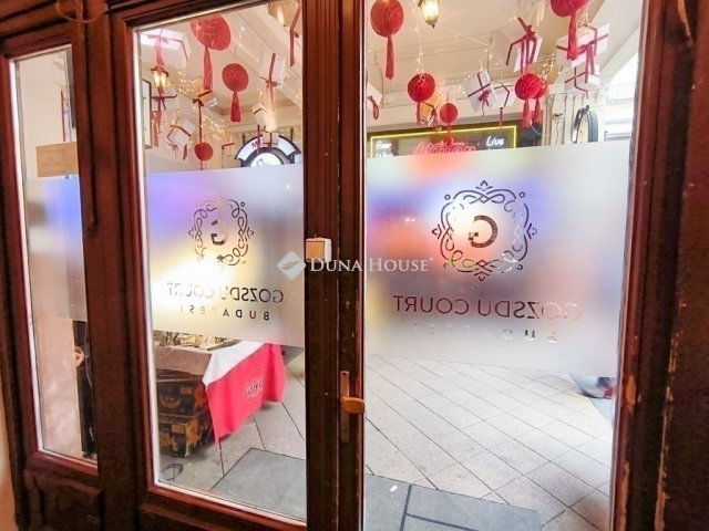 Eladó téglalakás, Budapesten, VII. kerületben 74 M Ft, 2 szobás