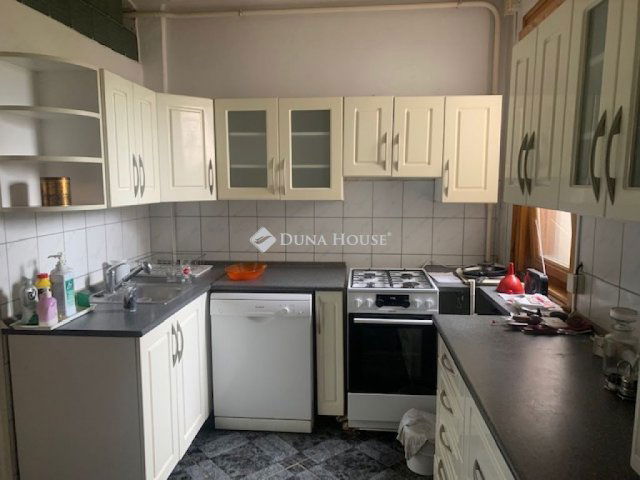 Eladó ikerház, Bajon 42 M Ft, 2 szobás / költözzbe.hu