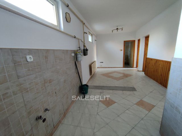 Eladó családi ház, Hajdúszoboszlón 66.95 M Ft, 4+1 szobás