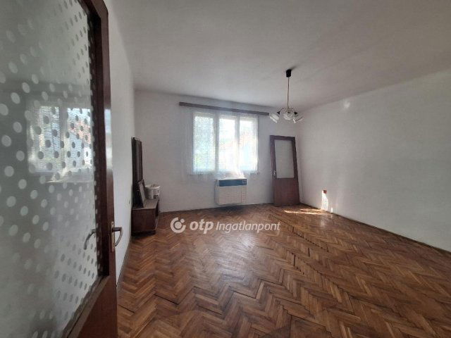 Eladó családi ház, Szeghalmon 13.5 M Ft, 2+1 szobás