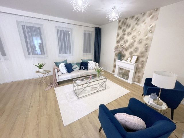 Eladó téglalakás, Kecskeméten 119.9 M Ft, 4 szobás