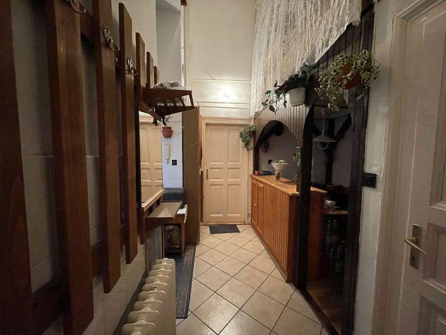 Eladó téglalakás, Budapesten, VII. kerületben, Rákóczi úton