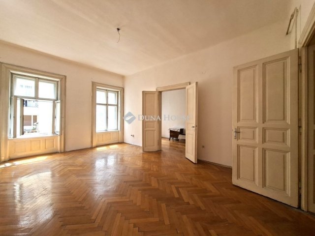 Eladó téglalakás, Budapesten, VIII. kerületben 80.4 M Ft