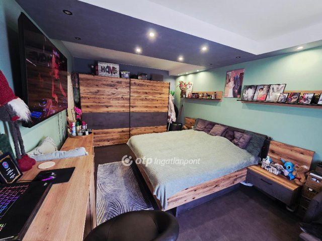 Eladó panellakás, Budapesten, XV. kerületben 55.9 M Ft