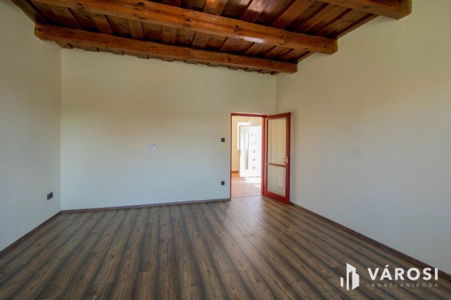 Eladó családi ház, Pákán 23.9 M Ft, 2 szobás