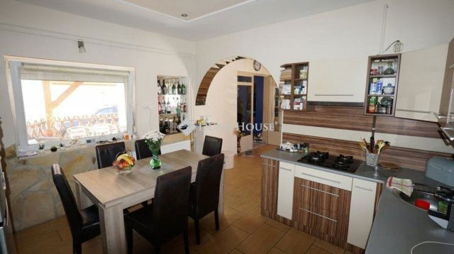 Eladó családi ház, Zalaegerszegen 89.9 M Ft, 5 szobás