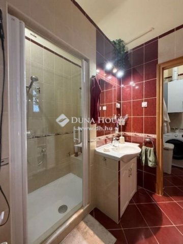 Eladó téglalakás, Budapesten, XII. kerületben 165 M Ft, 4 szobás