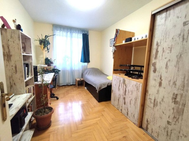 Eladó téglalakás, Szegeden 82.99 M Ft, 3 szobás