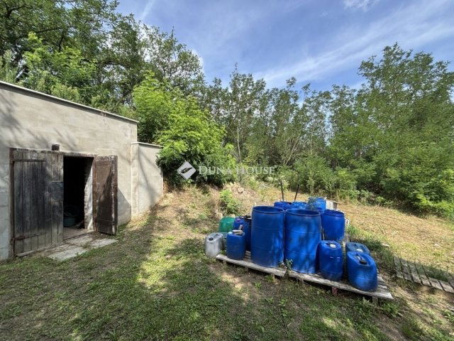 Eladó telek, Nyergesújfaluban 4.9 M Ft / költözzbe.hu