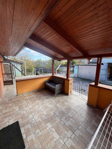 Eladó családi ház, Várpalotán, Csernyei utcában 74.9 M Ft