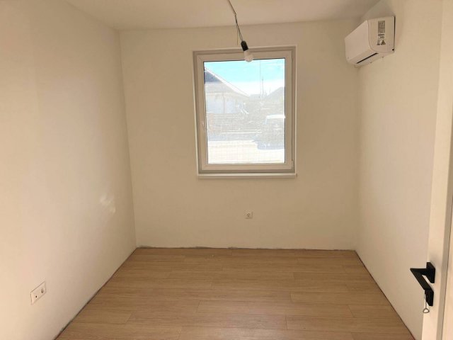 Eladó családi ház, Erdőkertesen 92.9 M Ft, 5 szobás