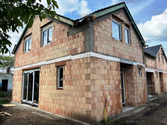 Eladó ikerház, Budapesten, XVIII. kerületben 129.9 M Ft, 5 szobás