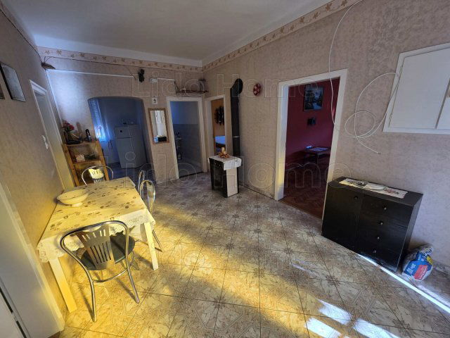 Eladó családi ház, Balatonbogláron 89.9 M Ft, 3 szobás