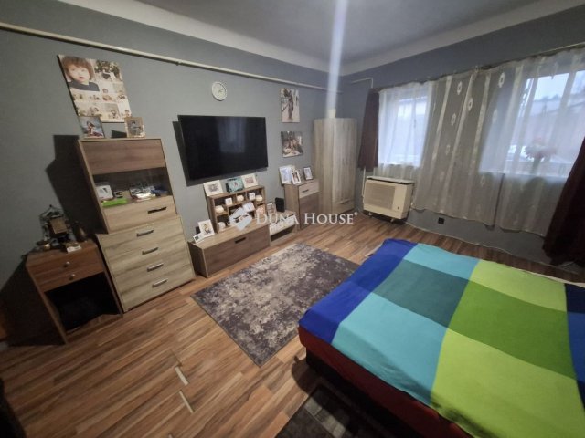 Eladó családi ház, Kiskunfélegyházán 14.1 M Ft, 2 szobás