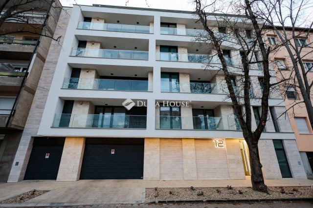 Eladó téglalakás, Szegeden 115.5 M Ft, 3 szobás