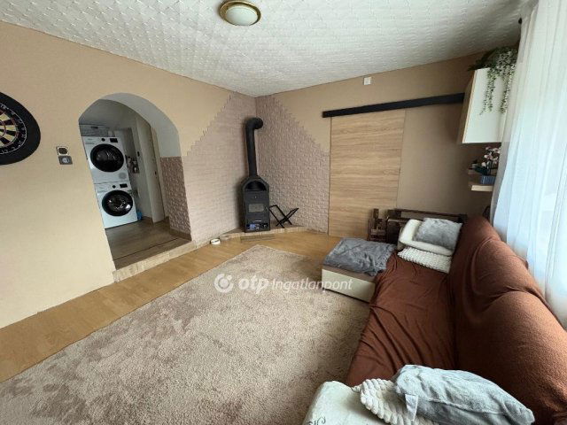 Eladó ikerház, Ostoroson 39.9 M Ft, 2 szobás