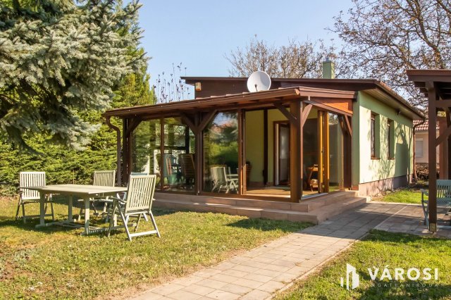 Eladó családi ház, Siófokon 84.9 M Ft, 4 szobás