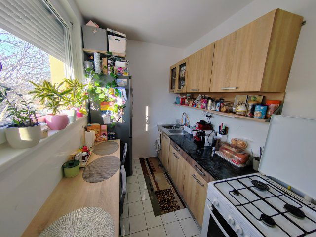 Eladó panellakás, Veszprémben 51.9 M Ft, 2 szobás