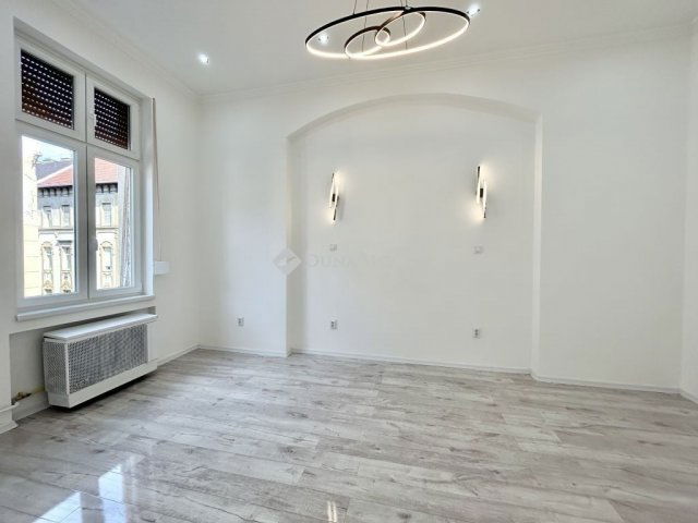 Eladó téglalakás, Budapesten, VII. kerületben 79.9 M Ft