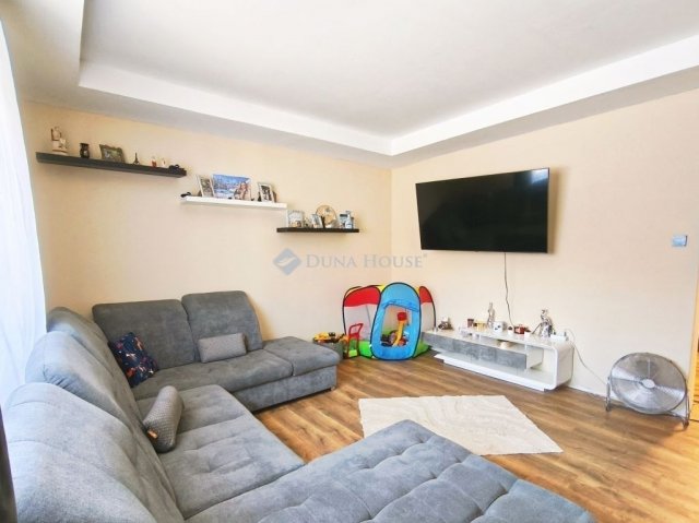 Eladó családi ház, Budapesten, XVIII. kerületben 84.6 M Ft