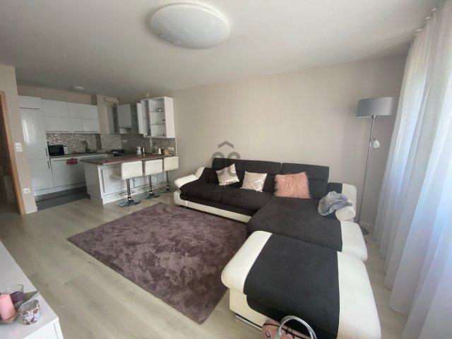 Eladó téglalakás, Budapesten, XIV. kerületben, Dorozsmai utcában