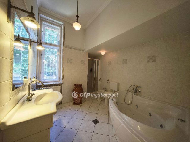 Eladó családi ház, Budapesten, XVI. kerületben 495 M Ft