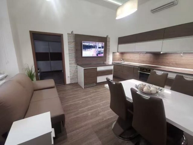 Eladó téglalakás, Budapesten, V. kerületben 119.99 M Ft